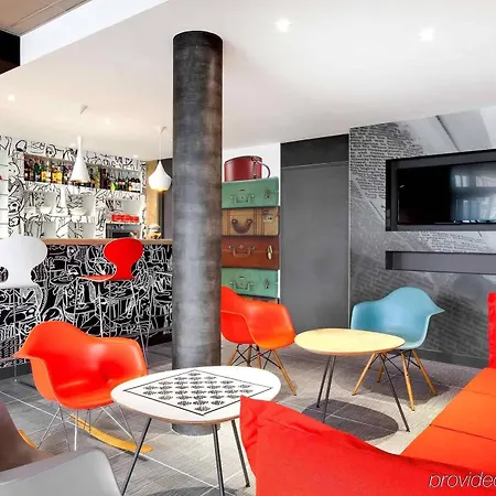 Отель Ibis Clermont Ferrand Nord Риом