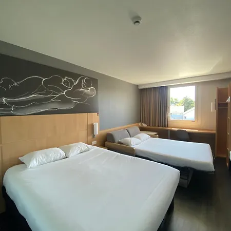 Hotel Ibis Clermont Ferrand Nord 3*