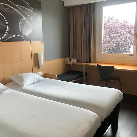 酒店 北里翁克莱蒙费朗宜必思酒店 3*