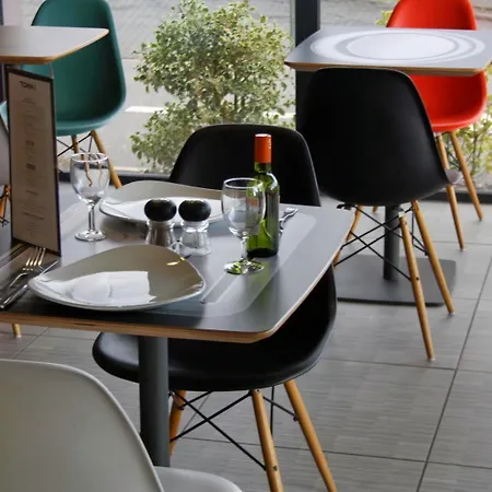 Отель Ibis Clermont Ferrand Nord Риом