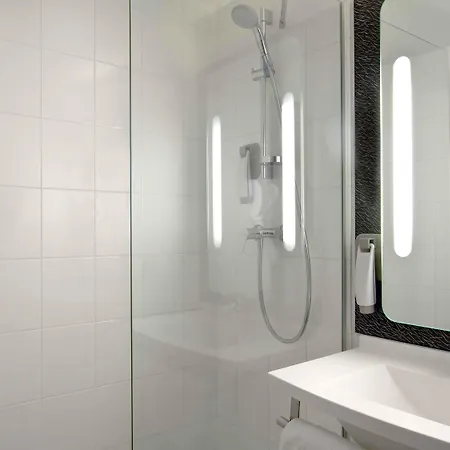 Ibis Clermont Ferrand Nord Hotel Riom
