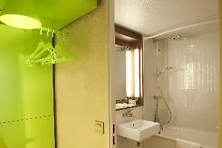 Отель Ibis Clermont Ferrand Nord