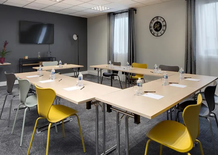 Отель Ibis Clermont Ferrand Nord 3*