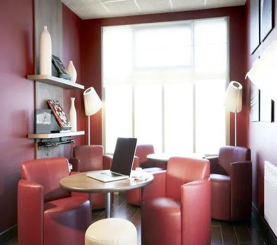 Отель Ibis Clermont Ferrand Nord